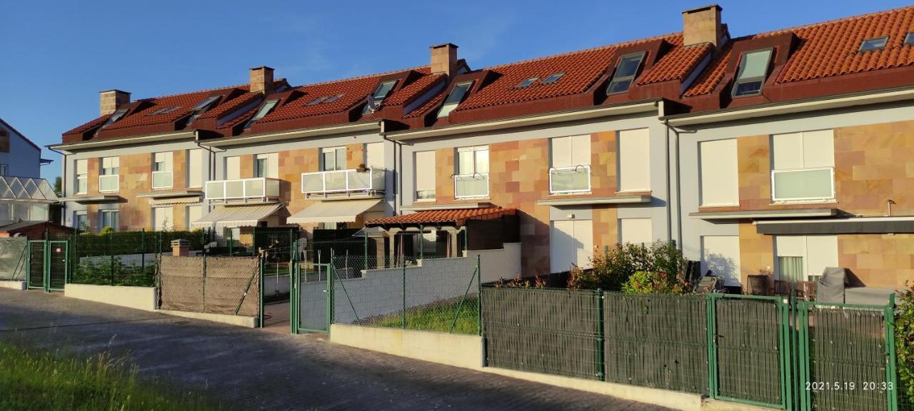 Chalet Bajo Con Jardin, Patio, Cenador Y Barbacoa. Viveda ภายนอก รูปภาพ