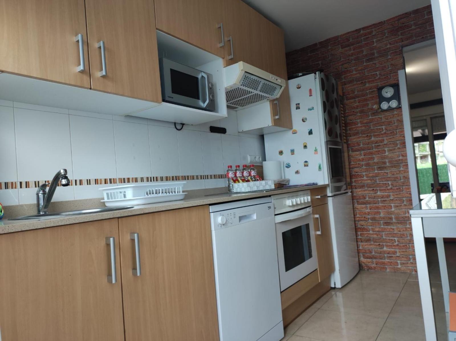 Chalet Bajo Con Jardin, Patio, Cenador Y Barbacoa. Viveda ภายนอก รูปภาพ