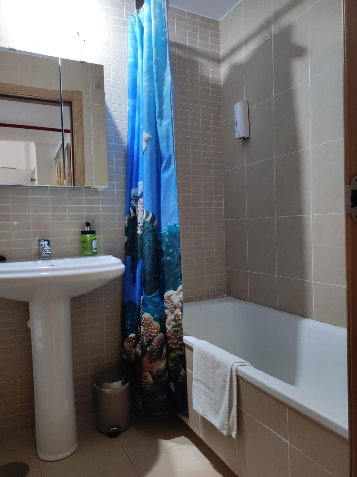 Chalet Bajo Con Jardin, Patio, Cenador Y Barbacoa. Viveda ภายนอก รูปภาพ